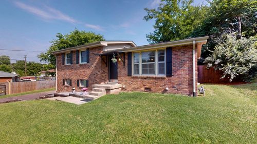 203 Bonnalynn Dr, Hermitage, TN, 37076-1143 | Card Image