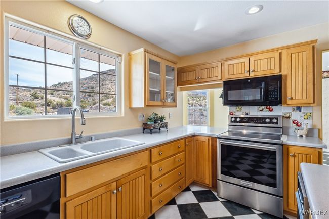 Kitchen | Image 26