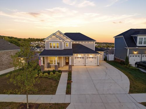 582 Gingerwood Ln, Hendersonville, TN, 37075-3003 | Card Image
