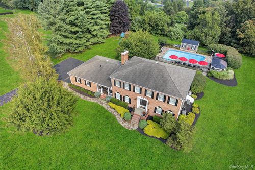 4 Brandywine Dr, Warwick, NY, 10990-2336 | Card Image