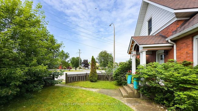 132 Elgin Ave E, House other with 3 bedrooms, 2 bathrooms and 5 parking in Goderich ON | Image 42