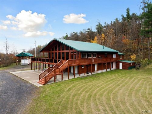 289 Twin Ponds Dr, Herkimer, NY, 13350-3204 | Card Image