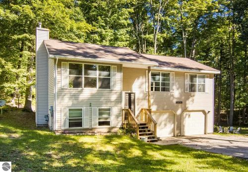 18781 Lakewood Cir, Lake Ann, MI, 49650-9745 | Card Image
