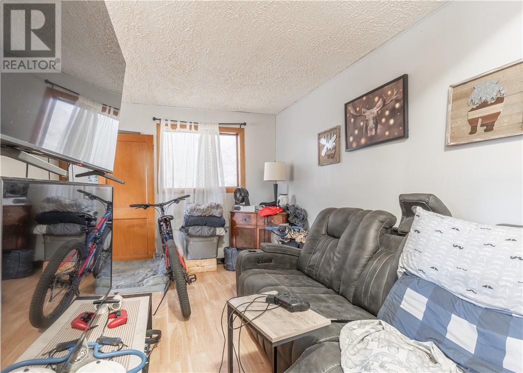Residential Income in Sudbury 5