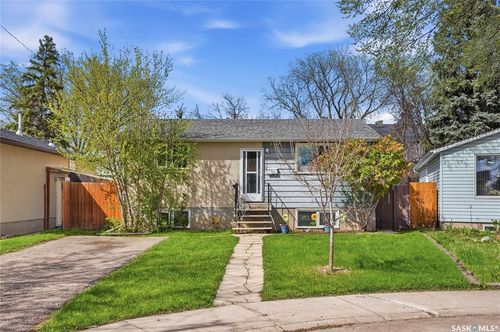 39 Trident Cres, Saskatoon, SK, S7M0P7 | Card Image