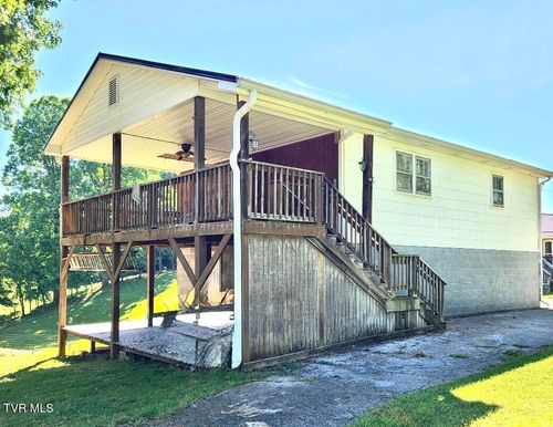 141 Oscar Banks Rd, Johnson City, TN, 37601-7014 | Card Image