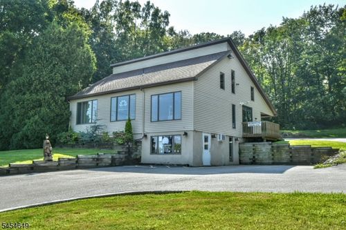 276 State Rt 94, Vernon, NJ, 07462-3247 | Card Image