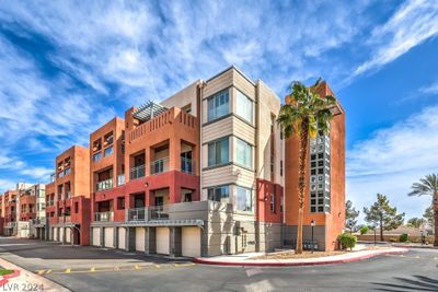 202 - 83 E Agate Avenue, Condo with 2 bedrooms, 2 bathrooms and null parking in Las Vegas NV | Image 1