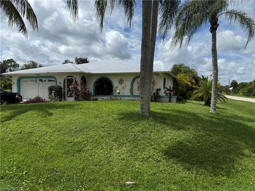 2260 Thompson Rd, Alva, FL, 33920-3825 | Card Image