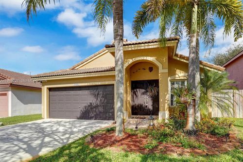 20401 Sw 1st St, Pembroke Pines, FL, 33029-5024 | Card Image