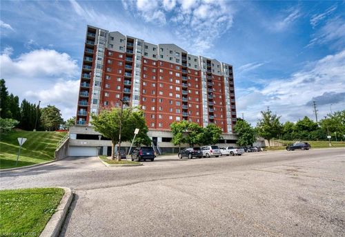 701-30 Chapman Crt, London, ON, N6G4Y4 | Card Image