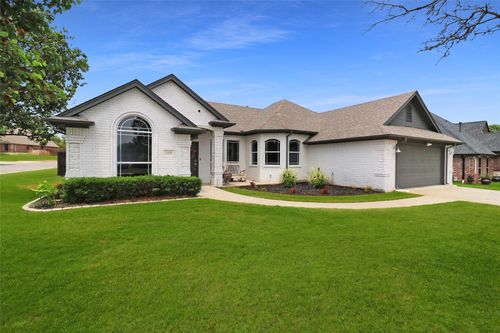 1101 Breanne Ct, Burleson, TX, 76028-0600 | Card Image