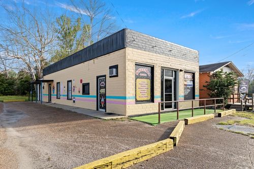 201 E Bluff St, Woodville, TX, 75979-4903 | Card Image