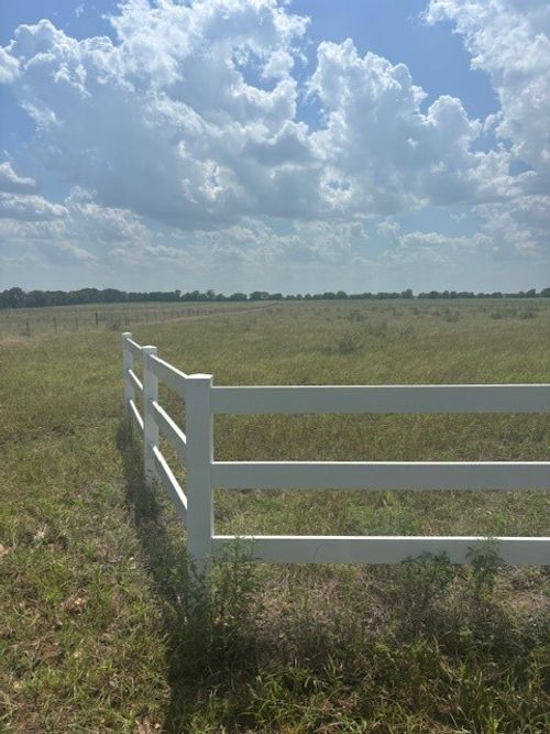 235 Sam Bass Rd, Mcgregor, TX, 76657-3772 | Card Image