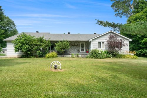 3223 Bolingbroke Rd, Maberly, ON, K0H2B0 | Card Image
