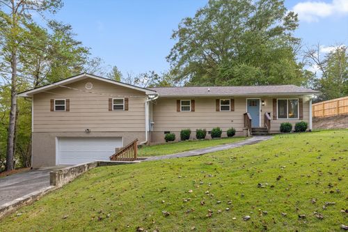 1054 Hillcrest Rd, Hixson, TN, 37343-2119 | Card Image