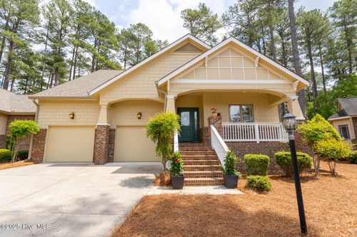 70 Lamplighter Village Dr, Pinehurst, NC, 28374-6899 | Card Image