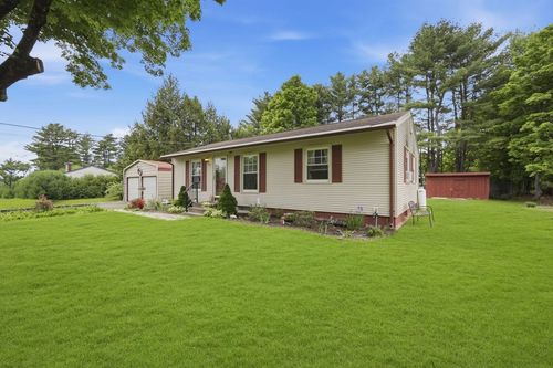 201 Batchelor St, Granby, MA, 01033 | Card Image
