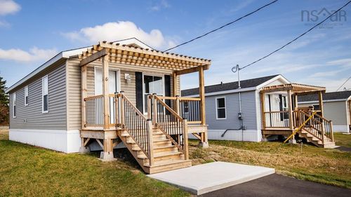 18-8 Oakwood Path, Amherst, NS, B4H0B4 | Card Image