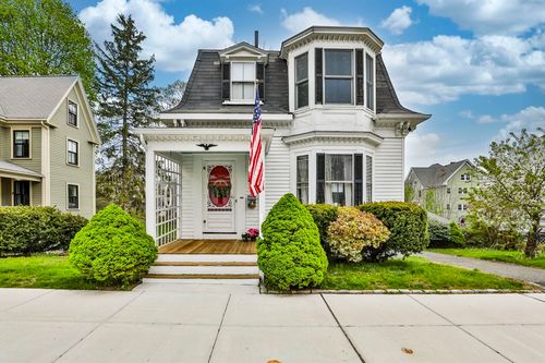 34 Abbott St, Beverly, MA, 01915-5215 | Card Image