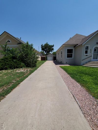 604 S 12th St, House other with 3 bedrooms, 1 bathrooms and 1 parking in Rocky Ford CO | Image 2