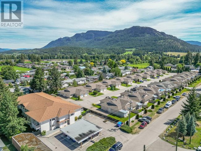 214 - 211 Kildonan Ave, Condo with 2 bedrooms, 1 bathrooms and 1 parking in Enderby BC | Image 37