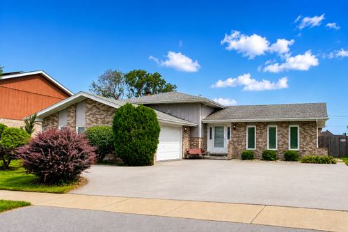19255 Bernadine St, Lansing, IL, 60438-3892 | Card Image