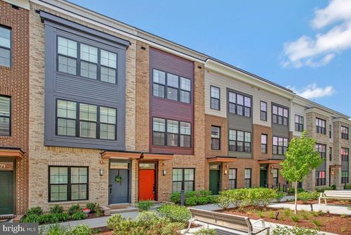 7367 Blade Dr, FALLS CHURCH, VA, 22042-3229 | Card Image