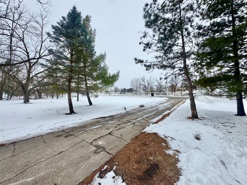 1215 Sw Ankeny Rd, Ankeny, IA, 50023-8332 | Card Image