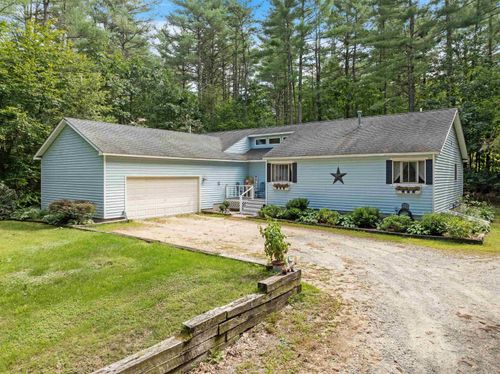 28 Drake Circle, Loudon, NH, 03307 | Card Image