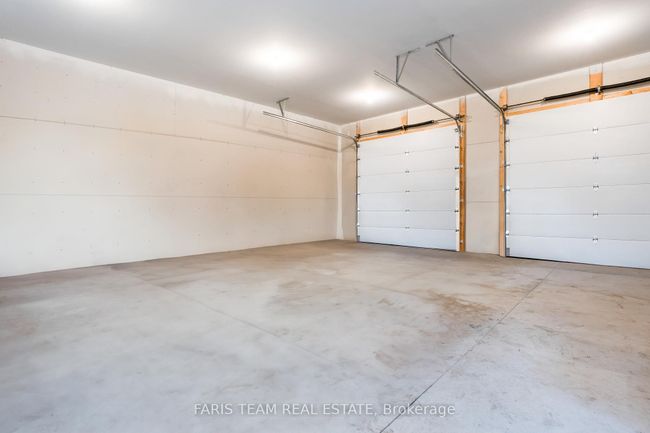 27 Leisure Crt, House other with 3 bedrooms, 1 bathrooms and 4 parking in Coldwater ON | Image 16