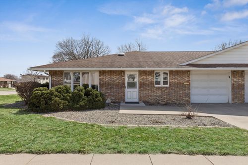 3-621 4th Ave, De Witt, IA, 52742-1707 | Card Image