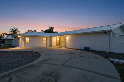 11982 W Bayshore Dr, CRYSTAL RIVER, FL, 34429-5249 | Card Image