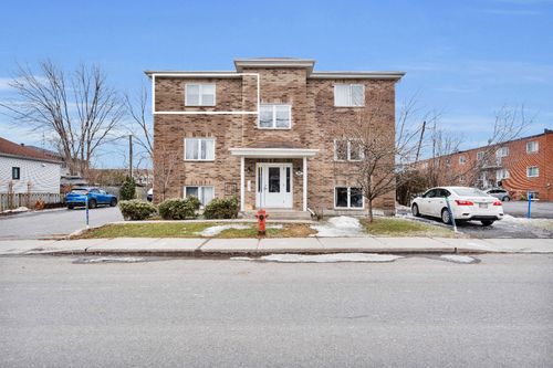 5-2522 Rue Préfontaine, Longueuil, QC, J4K3Y5 | Card Image