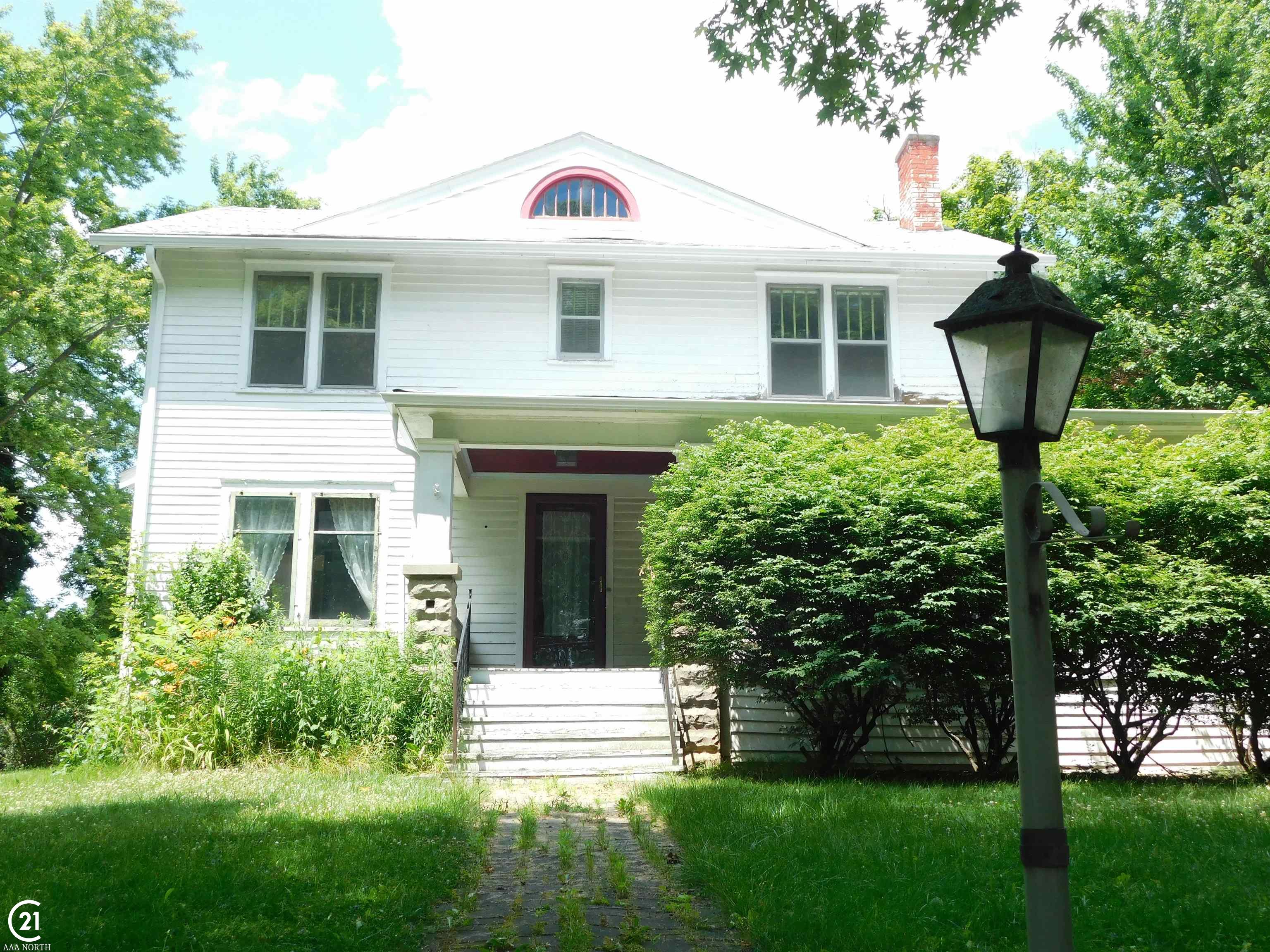 Saint Clair St, Almont, MI 48003