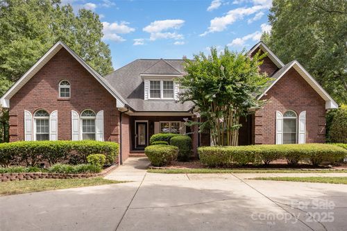 5619 Weddington Rd, Concord, NC, 28027-8002 | Card Image