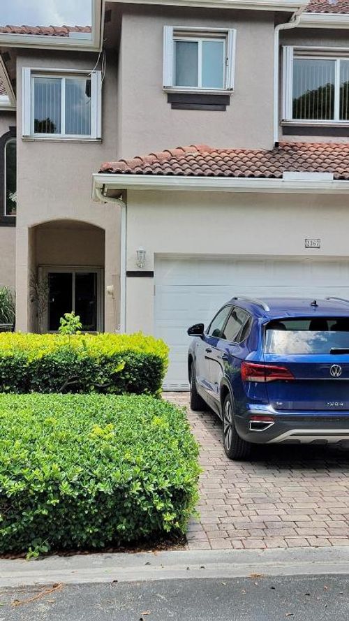 2367 Se 19th St, Homestead, FL, 33035-2061 | Card Image