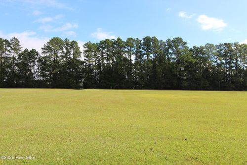 111 Waterway Dr, Havelock, NC, 28532-9039 | Card Image