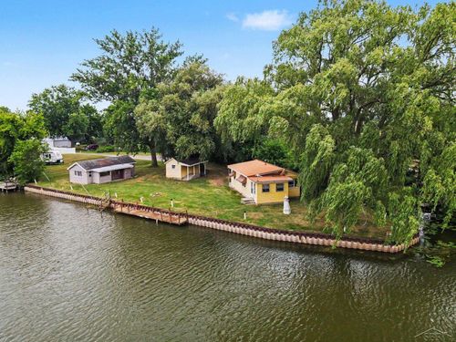 4092 Barney Dr, Fairgrove, MI, 48733 | Card Image