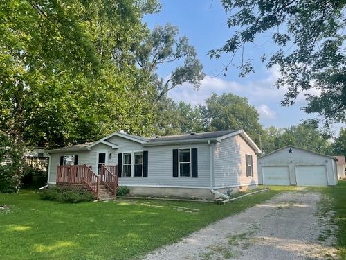 175 E East St, Argenta, IL, 62501-6029 | Card Image