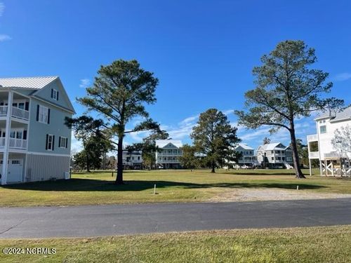 274 Whichards Ln, Chocowinity, NC, 27817-7904 | Card Image