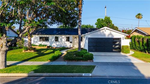 5252 Liverpool, Yorba Linda, CA, 92886 | Card Image