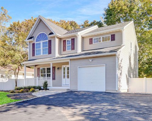 15 Condor Road, Rocky Point, NY, 11778 | Card Image