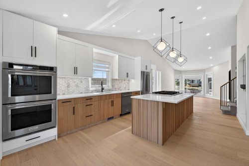 42 Sunvista Cres Se, Calgary, AB, T2X3G2 | Card Image