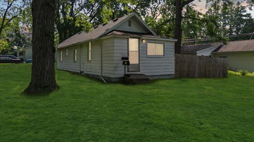 720 Pennsylvania Ave, Alma, MI, 48801-2041 | Card Image