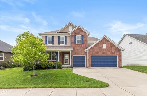 869 Ascot Farm Way, Westfield, IN, 46074-7747 | Card Image