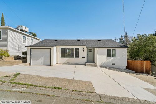 8 Corte Dorado, Benicia, CA, 94510-2211 | Card Image