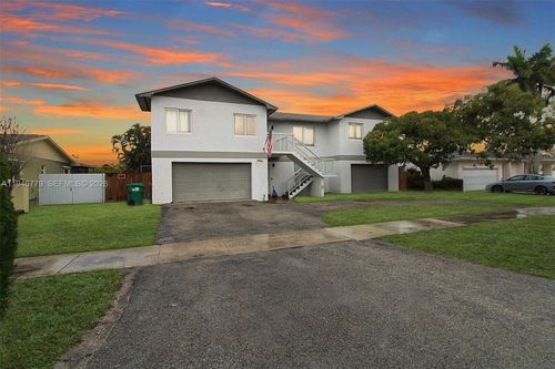 7961 Sw 198th St, Cutler Bay, FL, 33189-2123 | Card Image