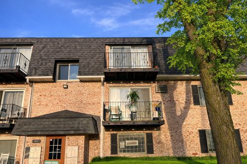 b3-1303 N Baldwin Ct, Palatine, IL, 60074-3148 | Card Image