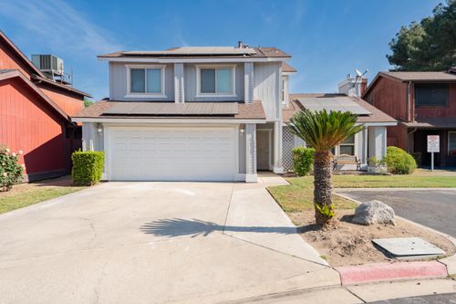 1034 E Oakridge Ave, Visalia, CA, 93292-2263 | Card Image